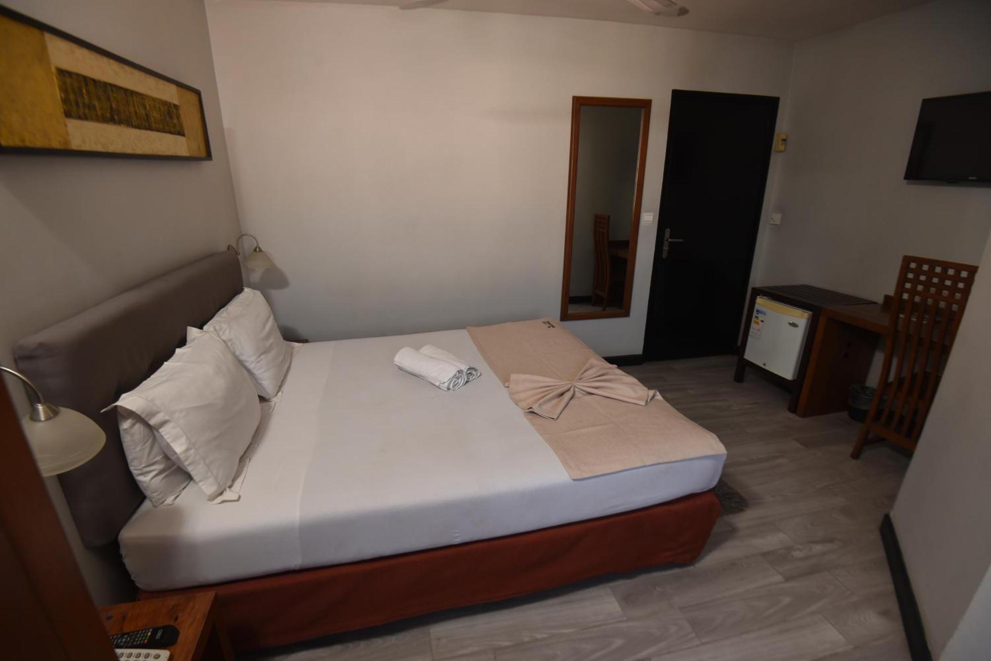 Sole Hotel Antananarivo Exterior foto